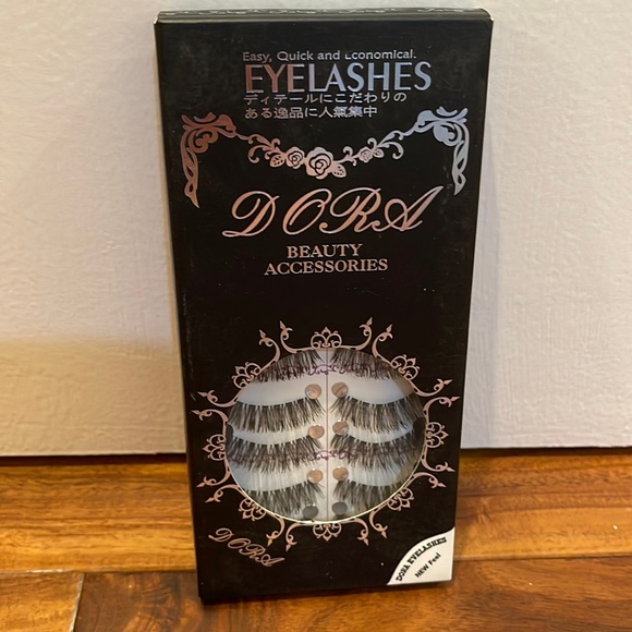 False lashes - Picture 1 of 2